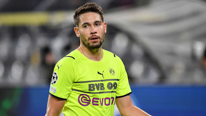 Raphael Guerreiro wird dem BVB erstmal fehlen